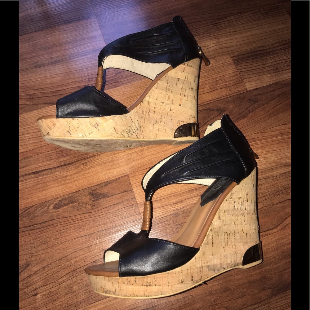 Bucco Auden black wedge sandal 7